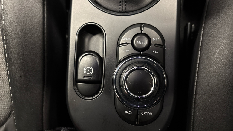 MINI Hatchback 135kW Cooper S Level 2 33kWh 3dr Auto Electric Hatchback